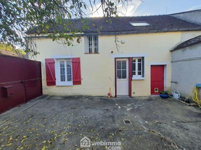 Vente maison 3 pièces 82 m² Darvault (77140)