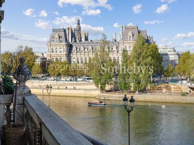 Appartement à vendre à Paris 4Ème