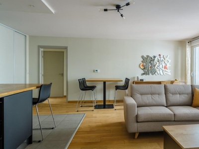 Appartement 4 pièces de 81 m² à Lyon (69008)