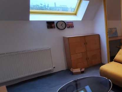 F2 Appartement (Studio XL) étudiant meublé de 34 m2 à 3 min à pied métro Roubaix Charles de Gaulle
