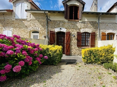 Vente maison 4 pièces 68 m² Saint-Fargeau-Ponthierry (77310)