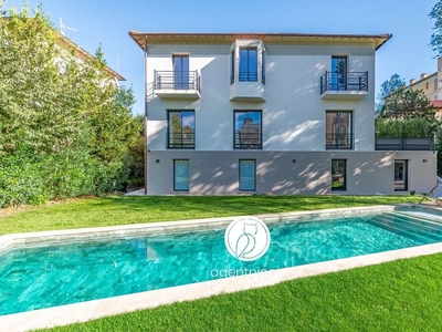 Maison de 4 chambres de luxe en vente à Nice, Provence-Alpes-Côte d'Azur