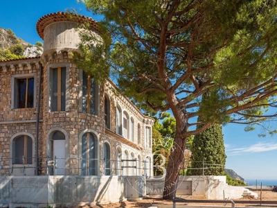 Maison de 7 chambres de luxe en vente à Villefranche-sur-Mer, Provence-Alpes-Côte d'Azur