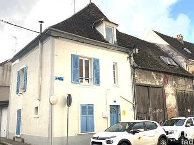 Maison de ville 4 pièces de 87 m² à Montereau-Fault-Yonne (77130)