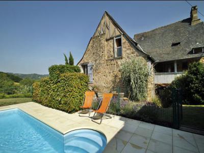La maison des templiers - côté Sud : gîte de charme en Corrèze avec piscine