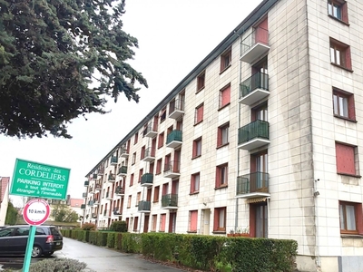 Appartement 3 pièces de 66 m² à Meaux (77100)