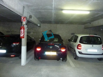 Garage-parking à Lille