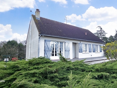 Maison 5 pièces de 102 m² à Sully-sur-Loire (45600)