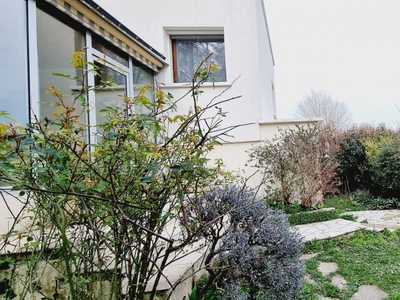 Maison 5 pièces de 117 m² à Marly-le-Roi (78160)