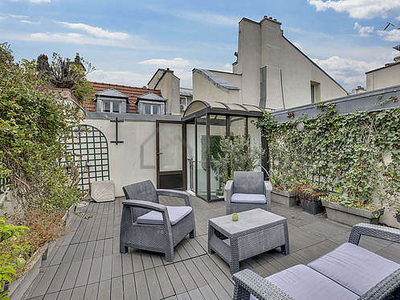 Duplex 2 chambres meublé avec terrasse, ascenseur et jacuzziLouvre (Paris 1°)