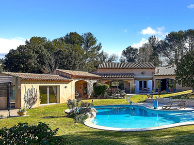 Vente maison 11 pièces 260 m² Aix-en-Provence (13090)