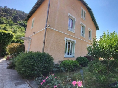Vente maison 13 pièces 290 m² Saint-Sauveur-de-Montagut (07190)