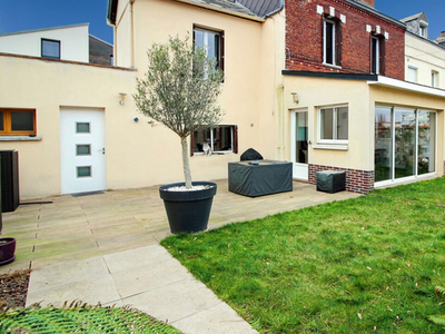 Vente maison 5 pièces 112 m² Le Petit-Quevilly (76140)