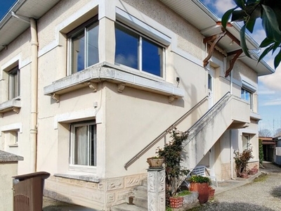 Vente maison 5 pièces 130 m² Tarbes (65000)