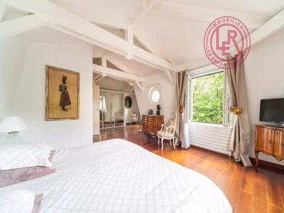 Appartement de luxe de 4 chambres en vente à Belleville, Père-Lachaise, Ménilmontant, France