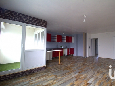 Appartement 4 pièces de 76 m² à Chartres (28000)