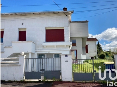 Maison traditionnelle 8 pièces de 300 m² à Limoges (87000)