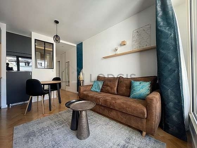 Studio meublé avec terrasse, ascenseur et caveGrands Boulevards - Montorgueil (Paris 2°)
