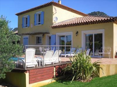 Le Mas des Roses, superbe villa 200m2 avec piscine à Sanary sur Mer (Var, Côte d'Azur)