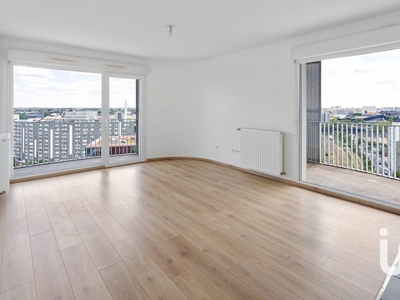 Appartement 4 pièces de 71 m² à Nantes (44000)