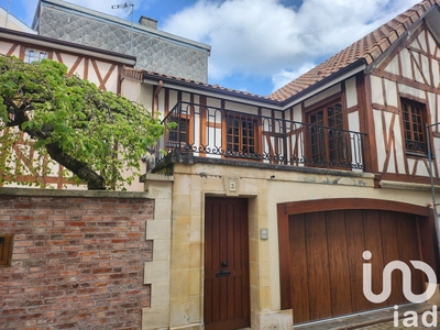 Maison de ville 4 pièces de 100 m² à Châlons-en-Champagne (51000)
