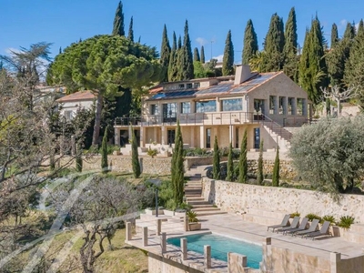Villa de luxe de 13 pièces en vente Montauroux, Provence-Alpes-Côte d'Azur