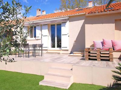 Villa de luxe de 3 pièces en vente Saint-Cyr-sur-Mer, Provence-Alpes-Côte d'Azur