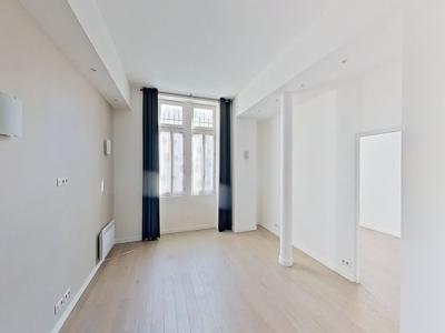 Location appartement 2 pièces 77 m²
