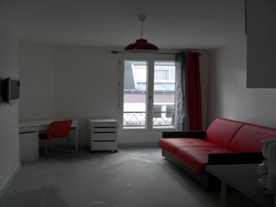 Location meublée appartement 3 pièces 30.42 m²