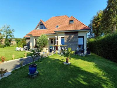 Maison de 6 chambres de luxe en vente à La Capelle-lès-Boulogne, Hauts-de-France