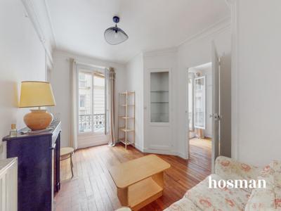 Appartement - 3 pièces - 48.3 m2 - Idéalement situé - Charme de l'ancien - Métro Dupleix - Avenue de Suffren 75015 Paris