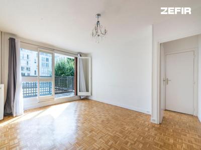 Appartement avec balcon - 2 pièces - 47m² - Versailles