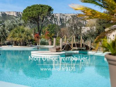 Villa de 10 pièces de luxe en vente Orgon, Provence-Alpes-Côte d'Azur