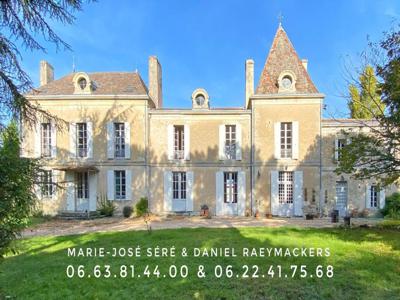 Villa de luxe de 16 pièces en vente Saint-Méard-de-Gurçon, France