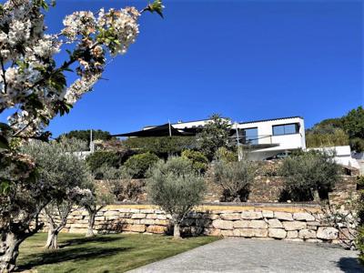 Villa de luxe de 3 chambres en vente Pierrefeu-du-Var, Provence-Alpes-Côte d'Azur