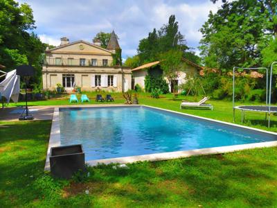 Villa de luxe de 9 pièces en vente Latresne, France