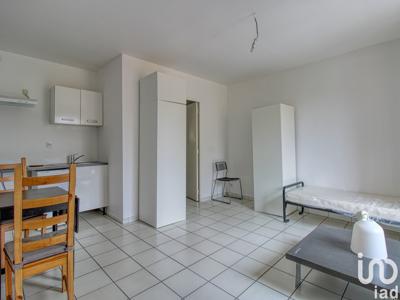 Appartement 1 pièce de 25 m² à Pontoise (95300)