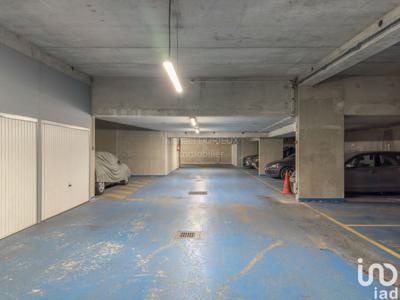 Parking/garage/box de 12 m² à Les Lilas (93260)
