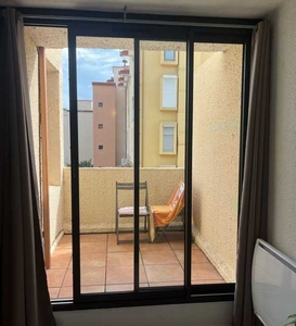 LOCATION ANUELLE. Appartement TYPE T2