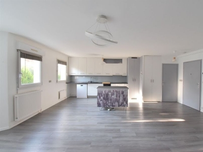 Location appartement 3 pièces 91.05 m²