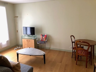 Location meublée appartement 1 pièce 32.6 m²