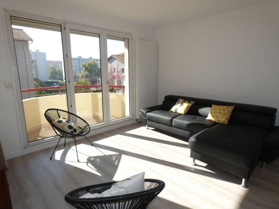 Location meublée appartement 3 pièces 74.95 m²