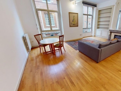 Location meublée appartement 4 pièces 135 m²