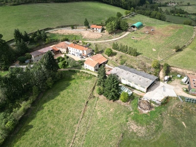 Vente ferme 6 pièces 240 m²