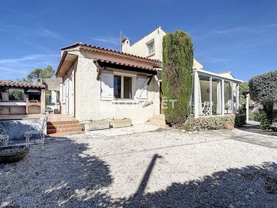 Vente maison 6 pièces 157 m²