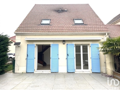 Maison traditionnelle 5 pièces de 92 m² à Lisses (91090)