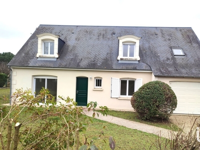 Maison 6 pièces de 141 m² à Saint-Cyr-sur-Loire (37540)