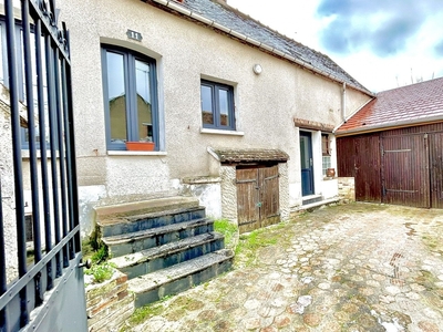 Maison de village 4 pièces de 97 m² à Pont-sur-Yonne (89140)