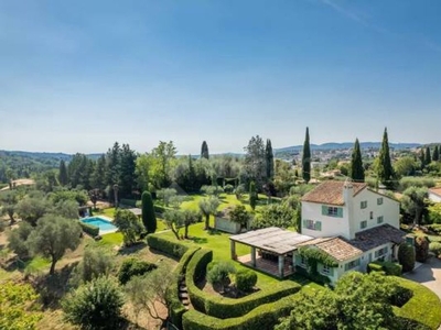 12 room luxury House for sale in Grasse, France