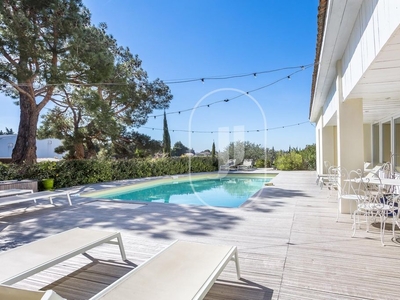 16 room luxury House for sale in Vaison-la-Romaine, French Riviera